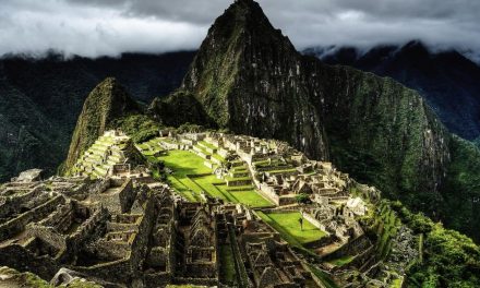 Tour to Machu Picchu 1 Day by Train from Ollantaytaytambo