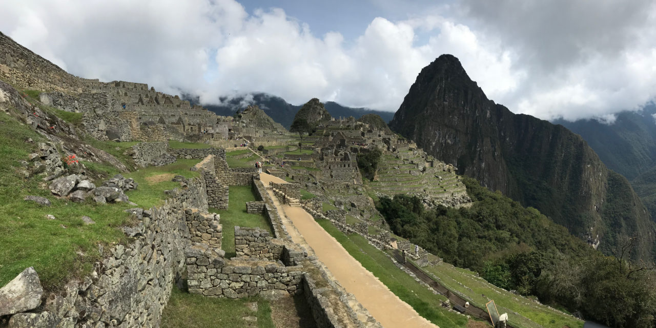Sacred Valley  of the Incas & Machu picchu Tour 2 Days Conection
